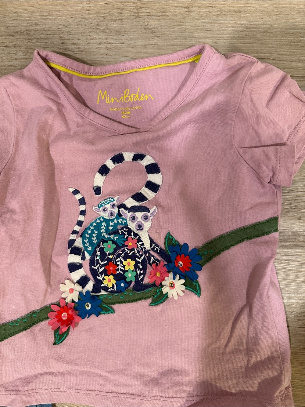 Mini Boden Pink Short Sleeve Tee with Embroidered Jungle Cat - Picture 2 of 4